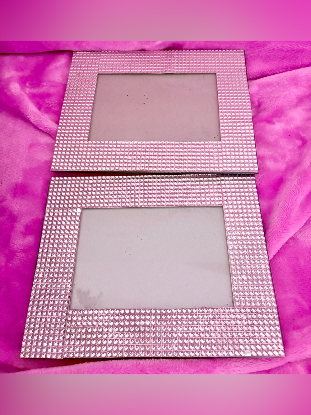 2 pink bling frames
